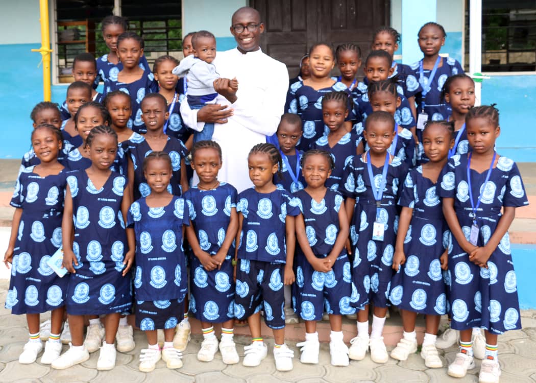 St Louis Nursery and Primary school Akure pupils group photo
